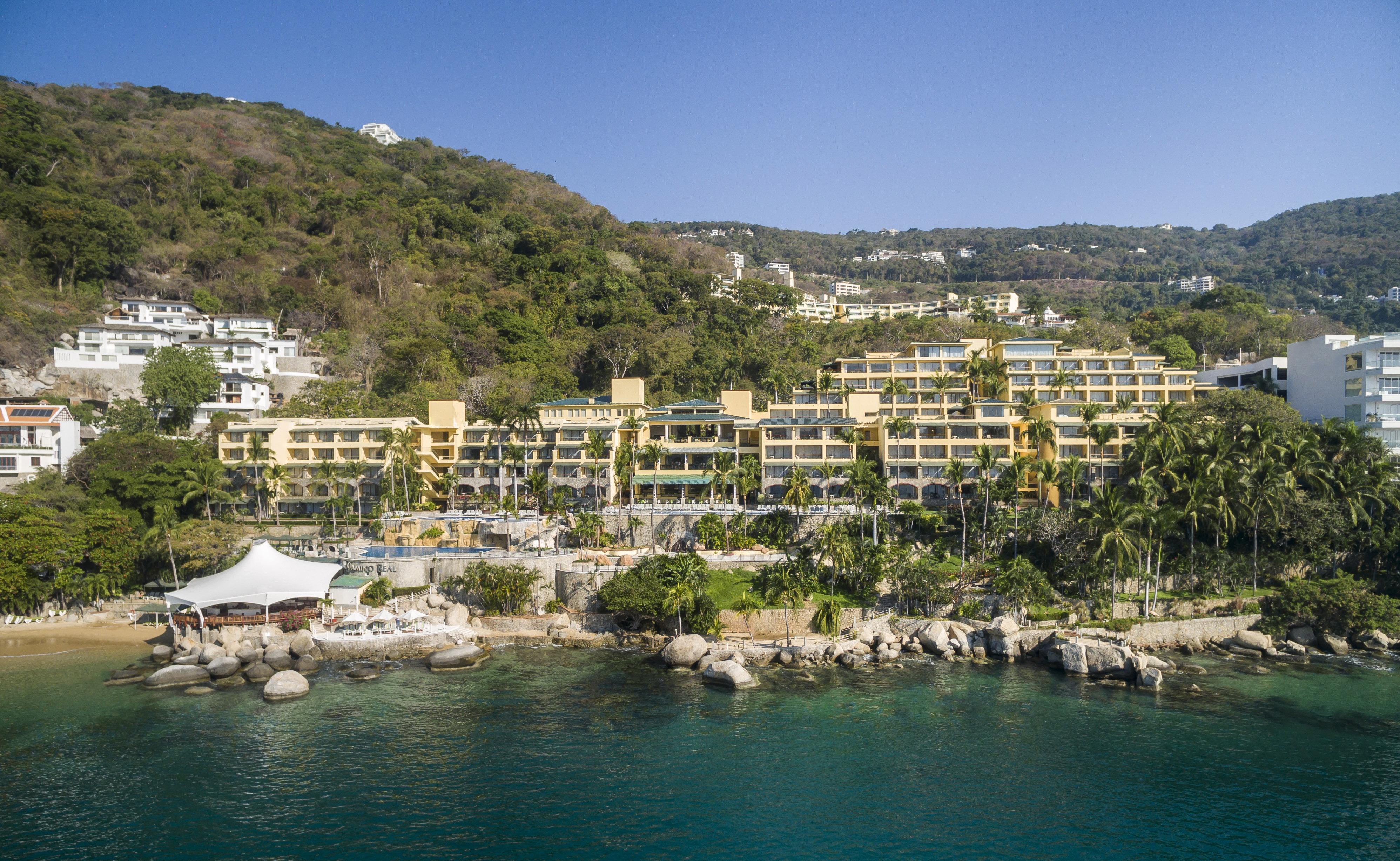 Hotel Camino Real Acapulco Diamante Exterior foto The Royal Paradise Hotel and Spa
