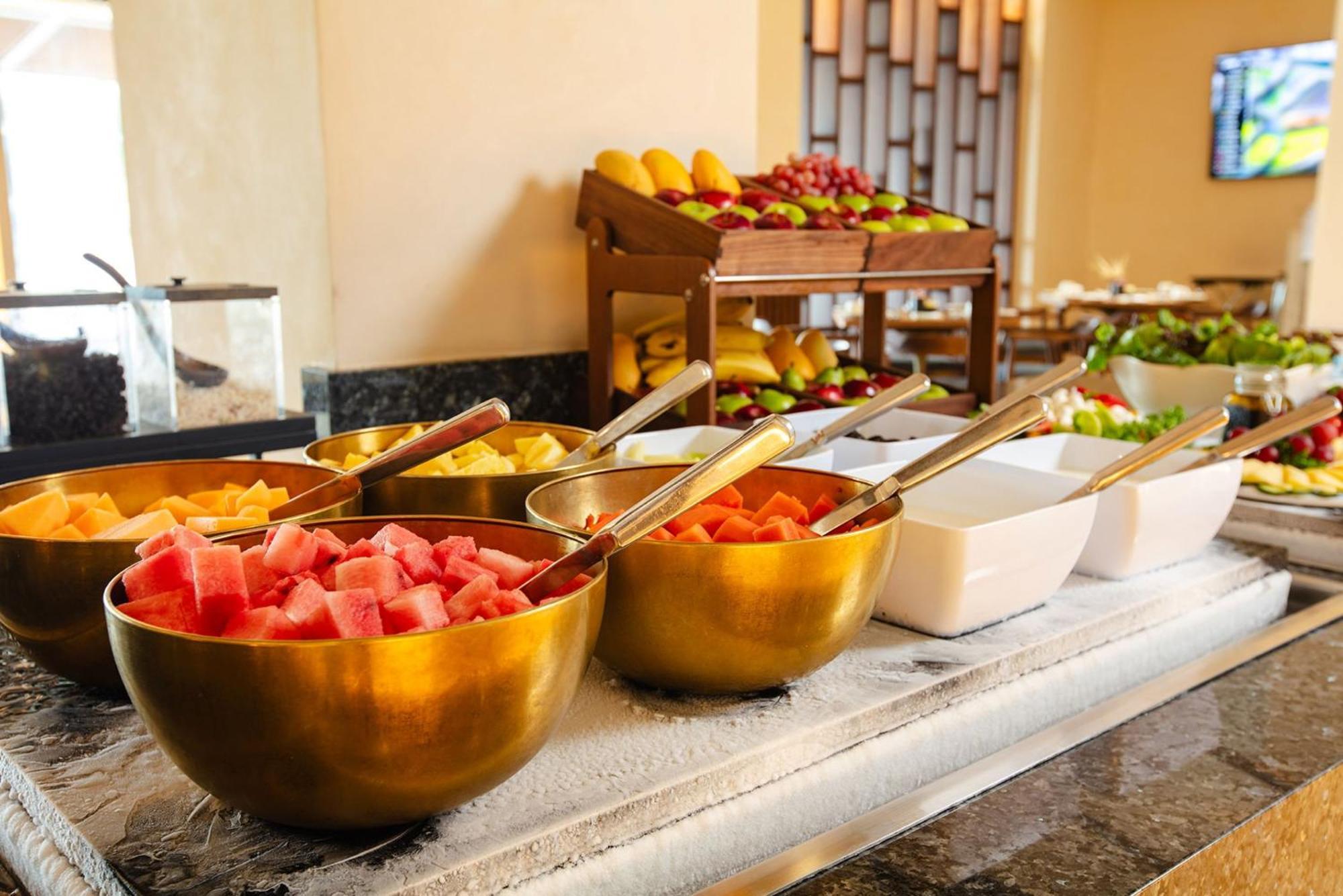 Hotel Camino Real Acapulco Diamante Exterior foto Fruit salad